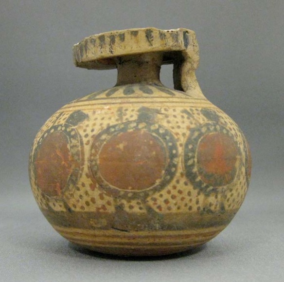 Corinthian aryballos donated by Miss Stott © Leeds Museums and Galleries